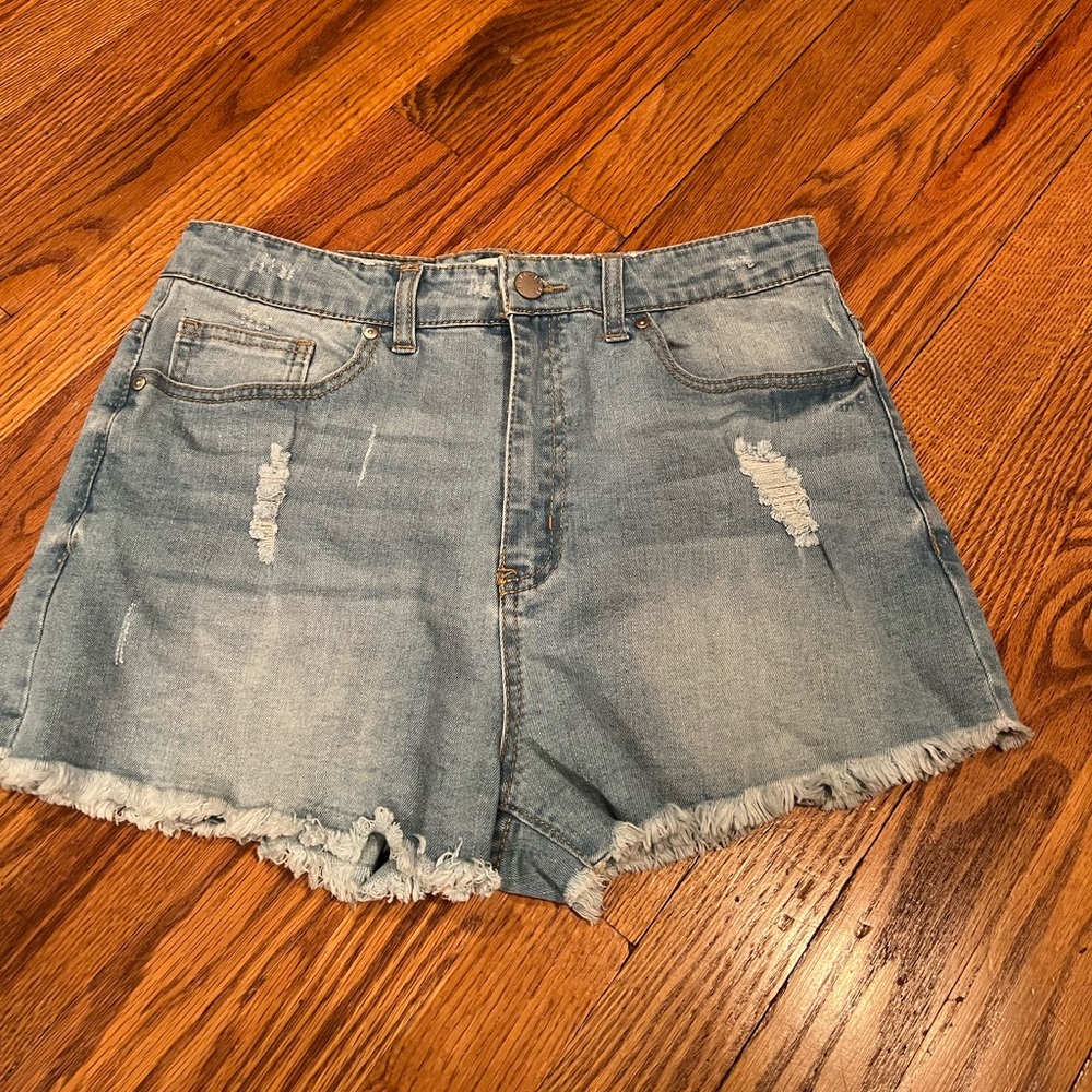 Forever 21 Jean shorts size 29